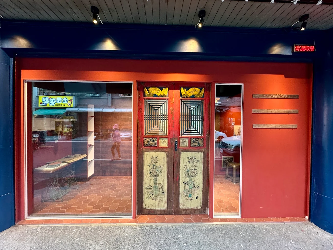 2025 高雄隱藏美食推薦!在地人私藏的 25 家口袋名單 23 姥姥燉肉懷舊盒餐