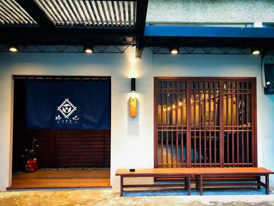 最新 2026 高雄推薦餐廳清單,這 20 家在地人也狂推! 24 路地食事処