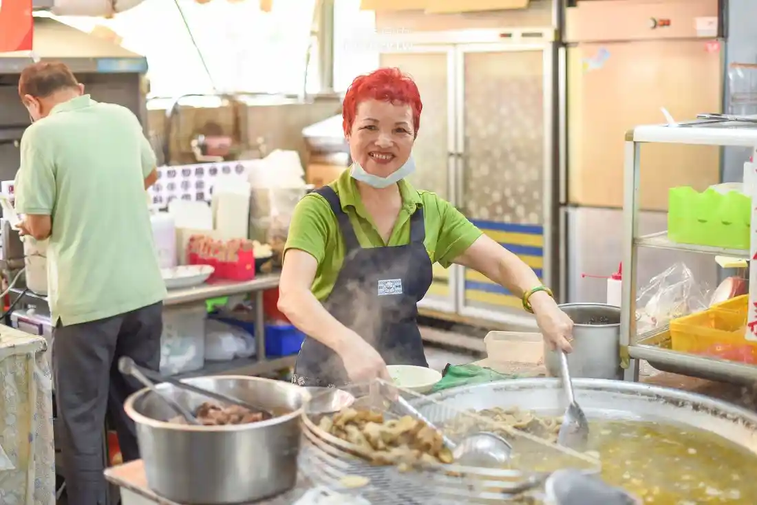 哈囉市場蓁牛雜湯